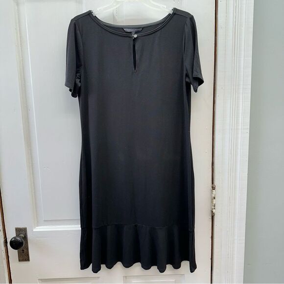 White House Black Market Dresses & Skirts - White House Black Market black short sleeve dress women's‎ medium